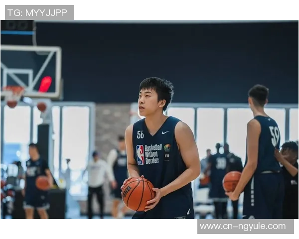 余嘉豪的成长之路：从青涩少年到篮球场上的闪耀明星